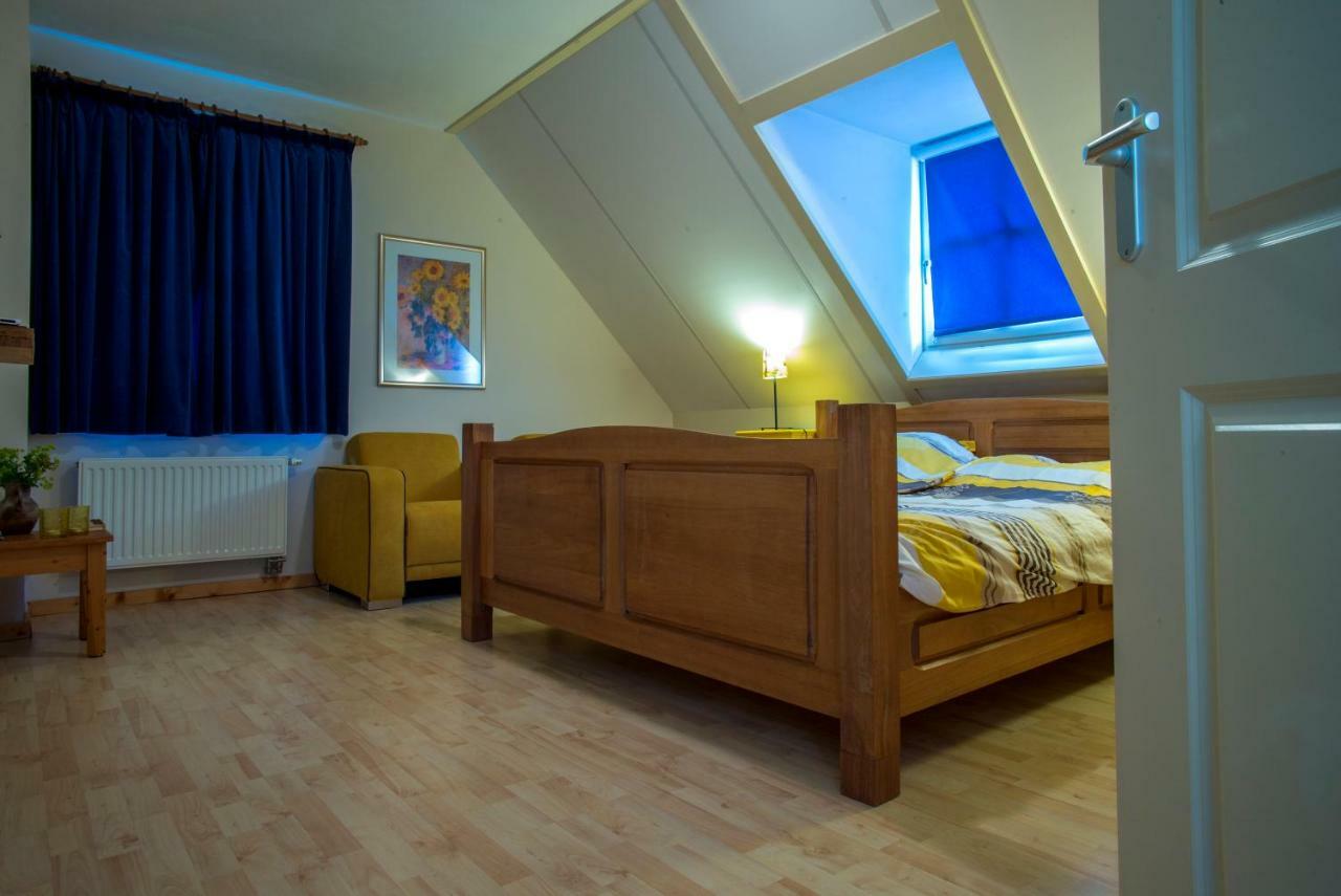 Bed & Breakfast Maryland Heusden  Exteriör bild